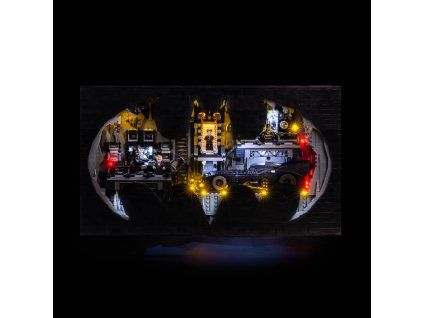76252 LEGO DCBatcaveShadowBox lights on 2 Light My Bricks 1000x[1]