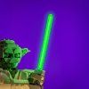 Star Wars Yoda Bust 75438 close saber[1]
