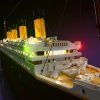 Titanic10294 Close RedGreen 1000x