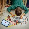 LEGO® City Zastávka v boxech F1® a personál s vozem Ferrari 60443