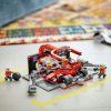 LEGO® City Zastávka v boxech F1® a personál s vozem Ferrari 60443